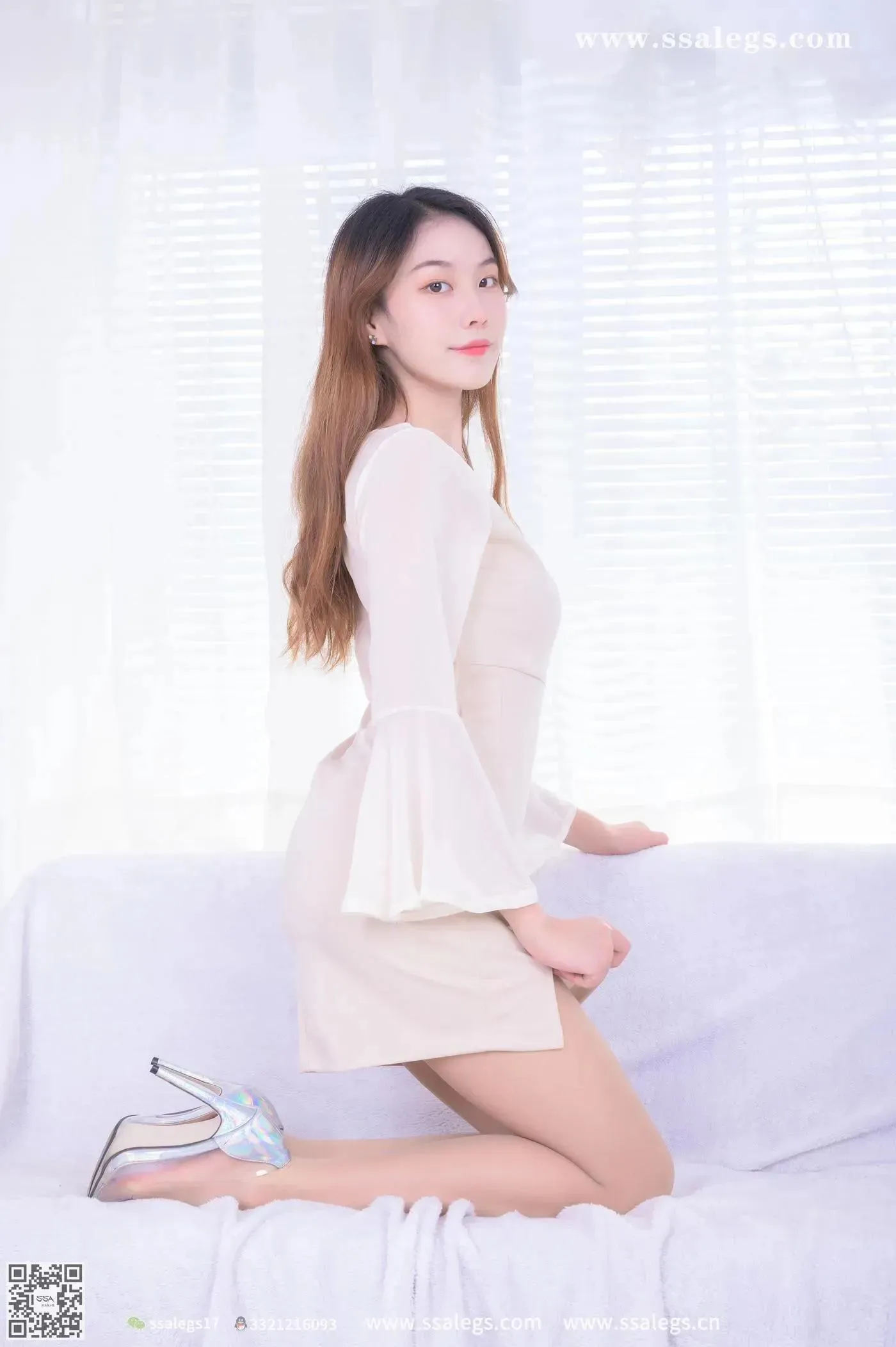 [SSA丝社]超清写真 NO.445 素素 简简单单的穿开裆(上)[23] [49P]插图1